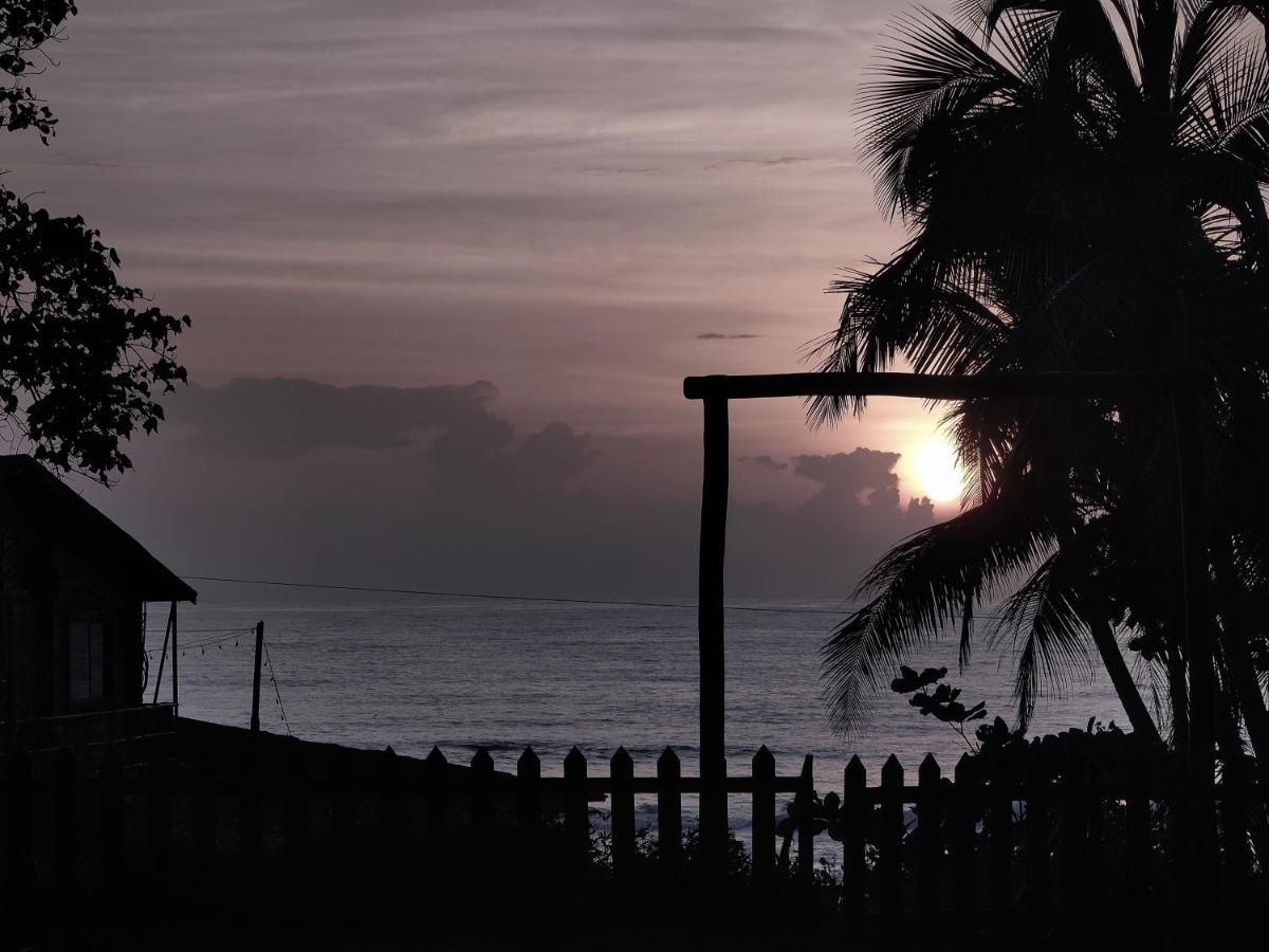 Beachside Anjuna Exterior photo